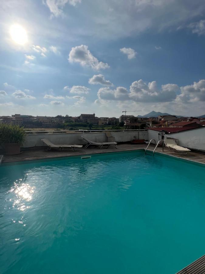 شقة Amala, Luxury Pool Loft San Nicola La Strada المظهر الخارجي الصورة